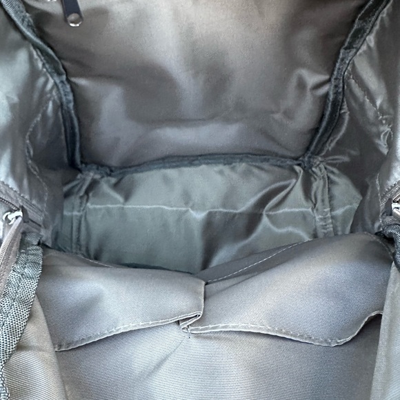 Moth olive / army green medium backpack - Picture 6 of 6